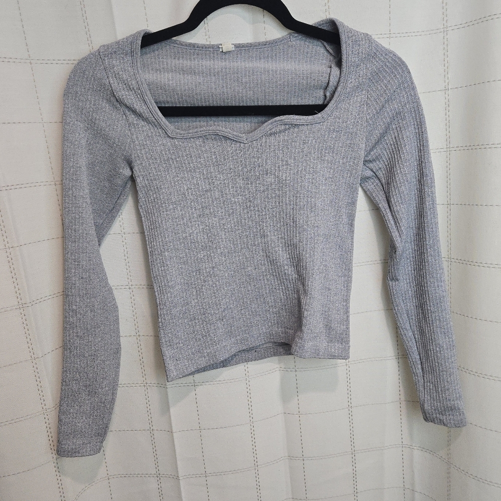 lululemon athletica Light Gray Long Sleeve Top